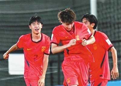 天津日报：U17男足杀入世少赛将吸引更多人投身青训